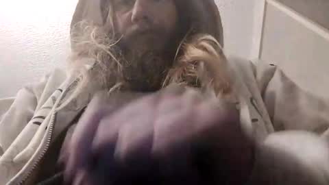 Snapshot of mommyissues2386 chatting on December 18, 10:40 am Richard Sheridan online show from December 18, 10:40 am