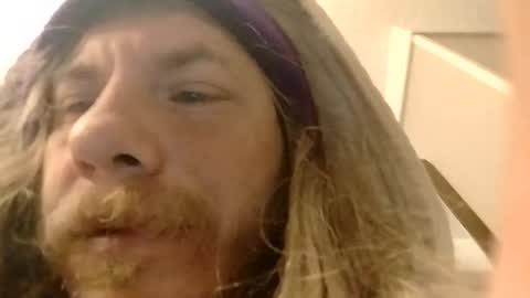 Snapshot of mommyissues2386 chatting on December 20, 7:44 am Richard Sheridan online show from December 20, 7:44 am