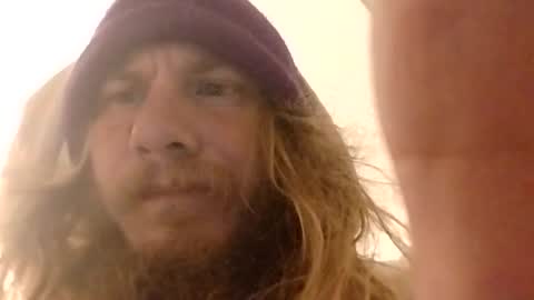 Snapshot of mommyissues2386 chatting on December 25, 5:58 am Richard Sheridan online show from December 25, 5:58 am