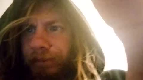 Snapshot of mommyissues2386 chatting on February 4, 2:07 am Richard Sheridan online show from February 4, 2:07 am