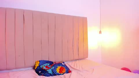 mon cerrat online show from December 3, 12:36 pm