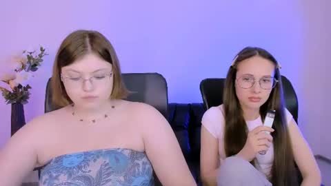 Mona  online show from June 14, 6:43 pm