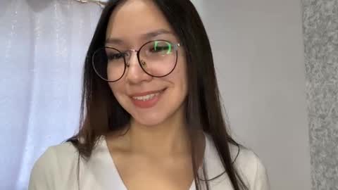 Snapshot of monacutee chatting on October 12, 8:24 am Mona online show from October 12, 8:24 am