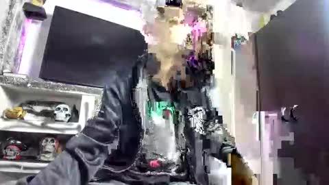 nicolas online show from March 17, 1:43 am