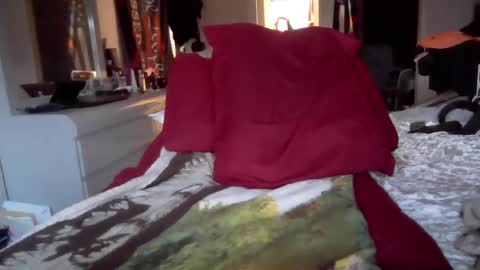 Snapshot of mondi82 chatting on December 15, 10:26 pm Mondi82 online show from December 15, 10:26 pm