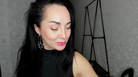 monica_weisss online show from March 4, 8:49 pm