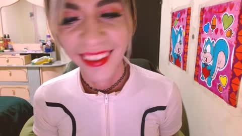 Snapshot of monicalimite123 chatting on November 17, 11:21 pm monicalimite123 online show from November 17, 11:21 pm