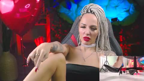 Monika online show from February 16, 5:26 pm