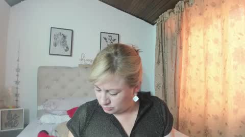 Mony online show from February 17, 7:10 pm