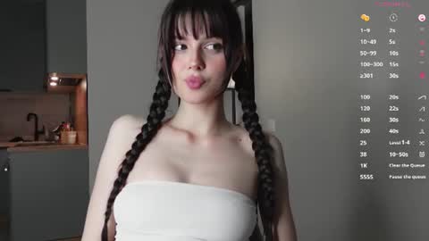Monika online show from July 9, 4:55 pm