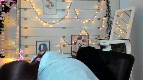 Monika online show from January 8, 1:57 pm