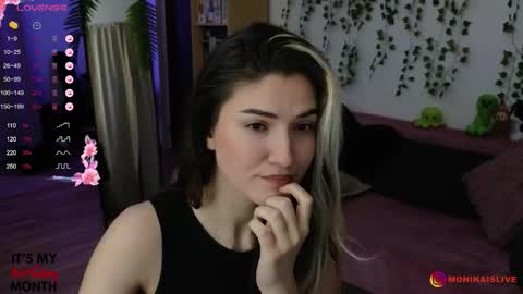 Snapshot of monikavenom chatting on September 9, 10:09 pm Monika online show from September 9, 10:09 pm