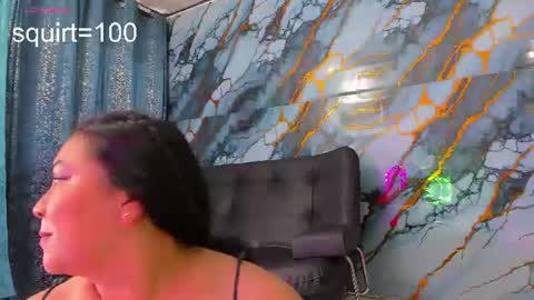 Snapshot of monikk__harrison chatting on July 2, 9:32 pm monikk__harrison online show from July 2, 9:32 pm