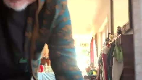 Snapshot of monkeedance chatting on December 31, 7:07 pm Monkee Dance online show from December 31, 7:07 pm