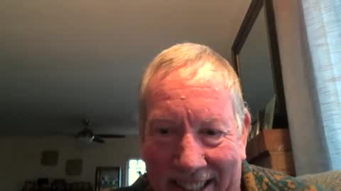 Snapshot of monkeedance chatting on February 4, 10:13 pm Monkee Dance online show from February 4, 10:13 pm