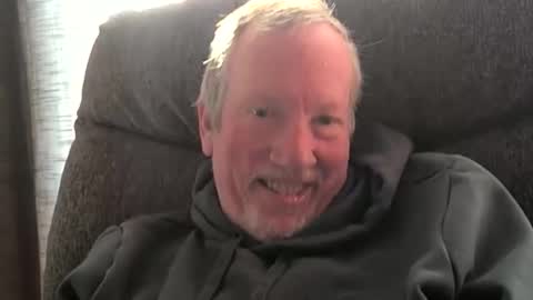 Snapshot of monkeedance chatting on November 26, 9:38 pm Monkee Dance online show from November 26, 9:38 pm