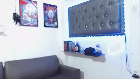 Snapshot of monkey_uchiha77 chatting on February 6, 6:46 pm simon dice online show from February 6, 6:46 pm