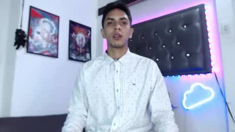 Snapshot of monkey_uchiha77 chatting on March 6, 12:41 pm simon dice online show from March 6, 12:41 pm