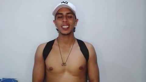 Snapshot of monkey_uchiha77 chatting on November 11, 1:49 am simon dice online show from November 11, 1:49 am