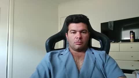 Snapshot of monkeydward1 chatting on May 11, 1:44 am monkeydward1 online show from May 11, 1:44 am