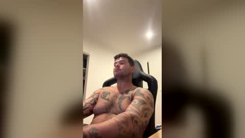 Snapshot of monkeydward1 chatting on June 2, 7:49 pm monkeydward1 online show from June 2, 7:49 pm