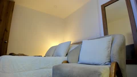 Snapshot of monkeys_pug chatting on February 3, 3:59 am jalejoc online show from February 3, 3:59 am