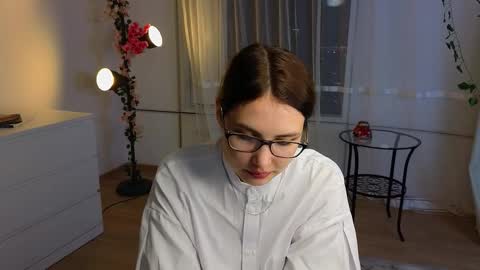 Snapshot of monniewisener chatting on November 20, 2:17 pm Jenny online show from November 20, 2:17 pm