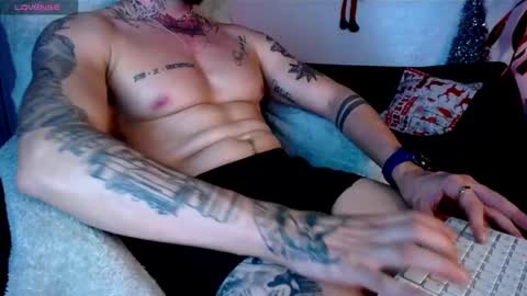 Snapshot of monnojones chatting on December 20, 4:09 am monnojones online show from December 20, 4:09 am