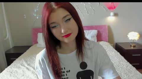 Snapshot of monnycashine chatting on July 12, 8:05 am monnycashine online show from July 12, 8:05 am