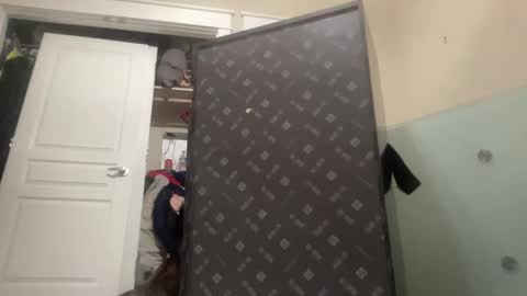 Snapshot of monroelovesyou chatting on December 6, 8:48 am Monroe online show from December 6, 8:48 am