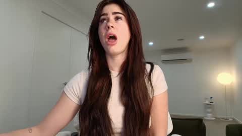 Mons life online show from October 28, 10:12 pm