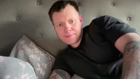 Snapshot of monster_d_ chatting on April 9, 8:20 am Monster D online show from April 9, 8:20 am