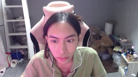 ELYSE A SIMPLE GIRL online show from December 17, 3:51 pm