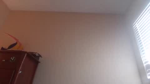 montecillo718 online show from May 19, 2:56 pm