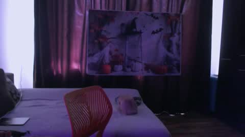 Monse online show from October 31, 8:59 am