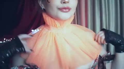 Snapshot of moodiemira chatting on October 29, 2:58 am moodiemira online show from October 29, 2:58 am