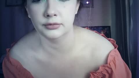 Snapshot of moodiemira chatting on June 26, 5:50 pm moodiemira online show from June 26, 5:50 pm