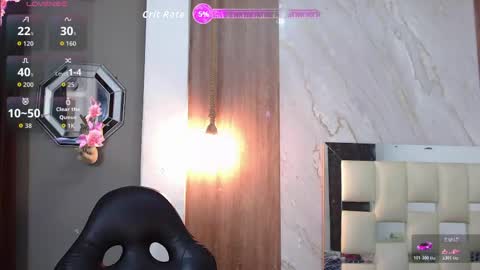 Snapshot of moon_and_fire_ chatting on June 9, 1:50 am moon_and_fire_ online show from June 9, 1:50 am