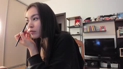 Snapshot of moon_bloom chatting on February 21, 3:13 pm Zoe online show from February 21, 3:13 pm