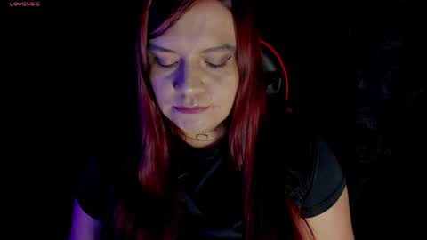 Snapshot of moon_dark520 chatting on June 3, 3:20 am Lilith online show from June 3, 3:20 am