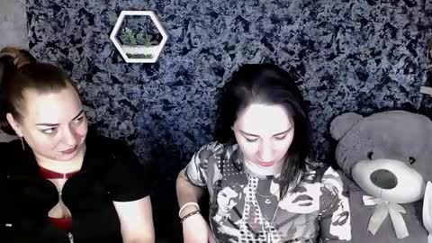 Snapshot of moon_foxy_ chatting on February 17, 2:13 pm Diana online show from February 17, 2:13 pm