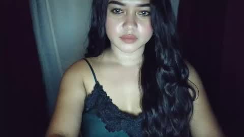 Snapshot of moon_of_desirexx chatting on November 3, 8:37 am Joy online show from November 3, 8:37 am