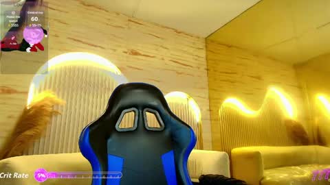 Snapshot of moon_red_r chatting on May 27, 12:46 pm Moon online show from May 27, 12:46 pm