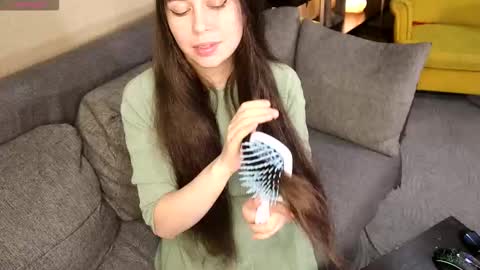 Snapshot of moon_sonata chatting on November 21, 10:52 pm Kate Moon online show from November 21, 10:52 pm