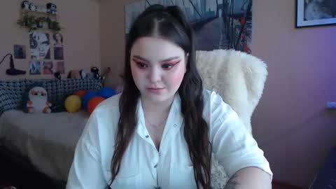 Keira online show from April 19, 12:26 pm