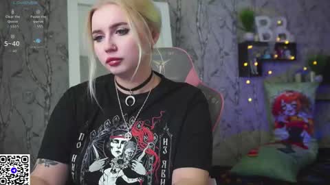 Emilia online show from December 23, 10:46 am