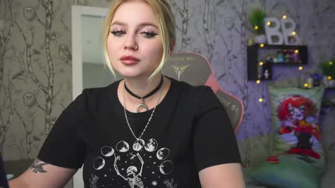 Emilia online show from March 30, 9:32 am