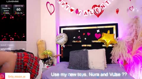 Snapshot of moon_water__ chatting on February 26, 5:17 pm Moon Water online show from February 26, 5:17 pm