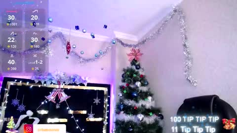 Snapshot of moon_water__ chatting on November 26, 10:27 am Moon Water online show from November 26, 10:27 am