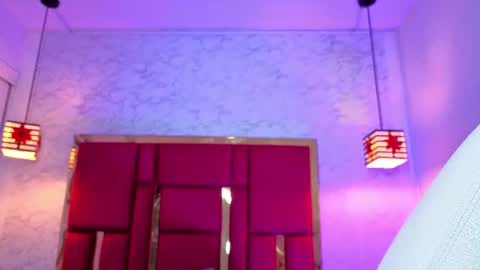 Snapshot of moon_winy chatting on June 10, 12:04 pm Winy online show from June 10, 12:04 pm